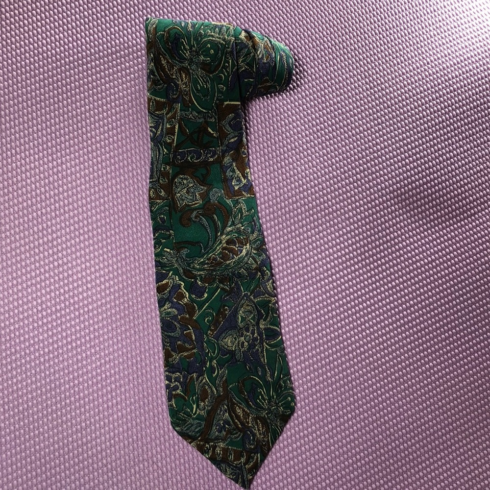 Emerald Necktie 100% Silk and Handmade